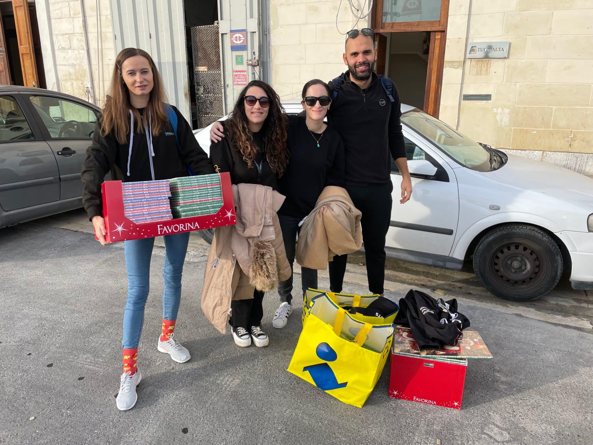 Helping the Foodbank Lifeline Foundation